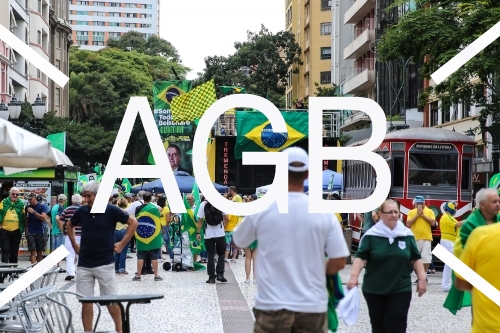 Manifestacao Ctba