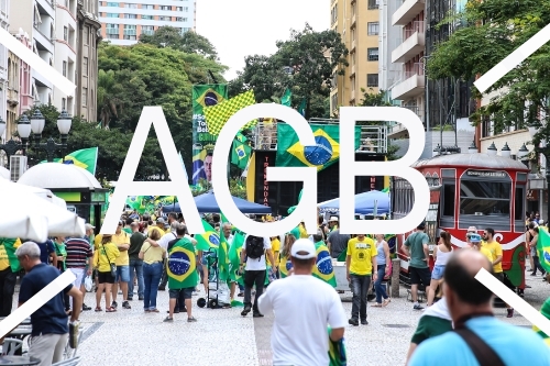 Manifestacao Ctba