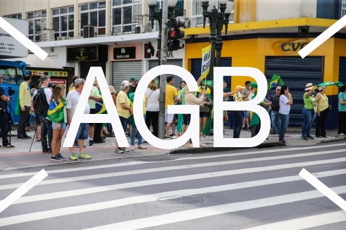 Manifestacao Ctba